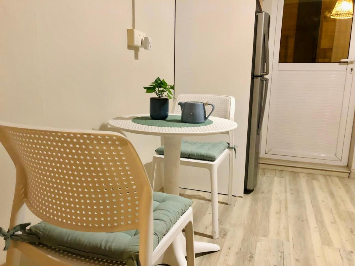 Ibiza Apartment - 150M From The Beach Flic en Flac Екстер'єр фото